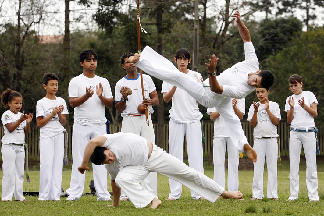 E que jogo é esse, o Jogo de Capoeira? - Capoeira do Brasil